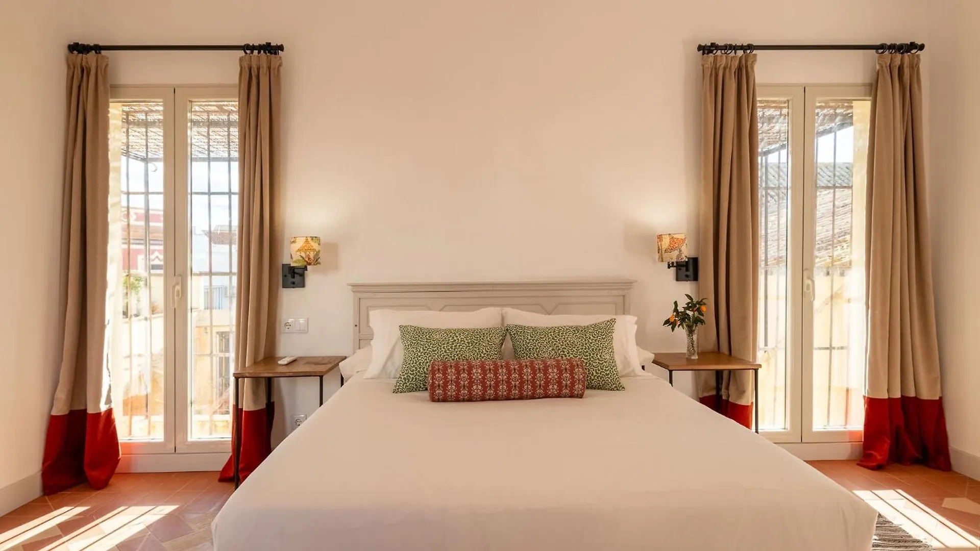** Hotel Palacio De Los Leones Lora del Rio Spain